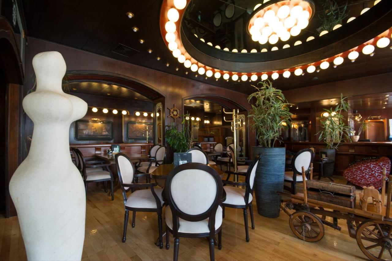 Hotel Adriana Σπλιτ Εξωτερικό φωτογραφία